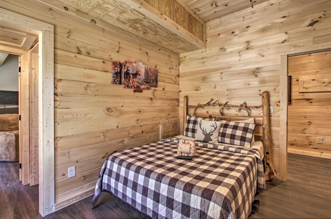 The Phoenix Cabin With Hot Tub In Gatlinburg! Dış mekan fotoğraf